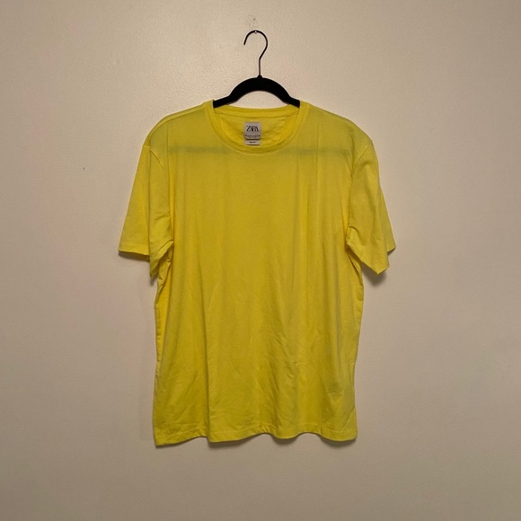Yellow Zara Men's t-shirt. - Picture 1 of 3